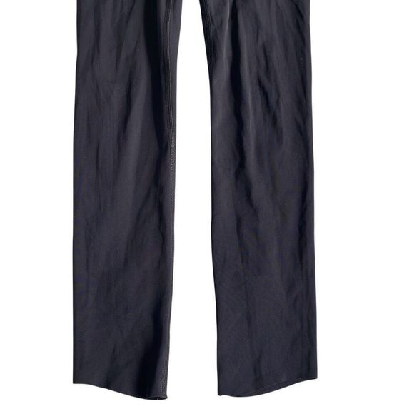 Under Armour Black Women’s Running Shorts w Built-in Leggings - Size Med - Picture 4 of 12